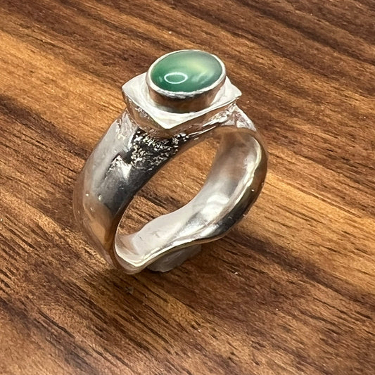 Sandcast Wave Ring with Green Agate