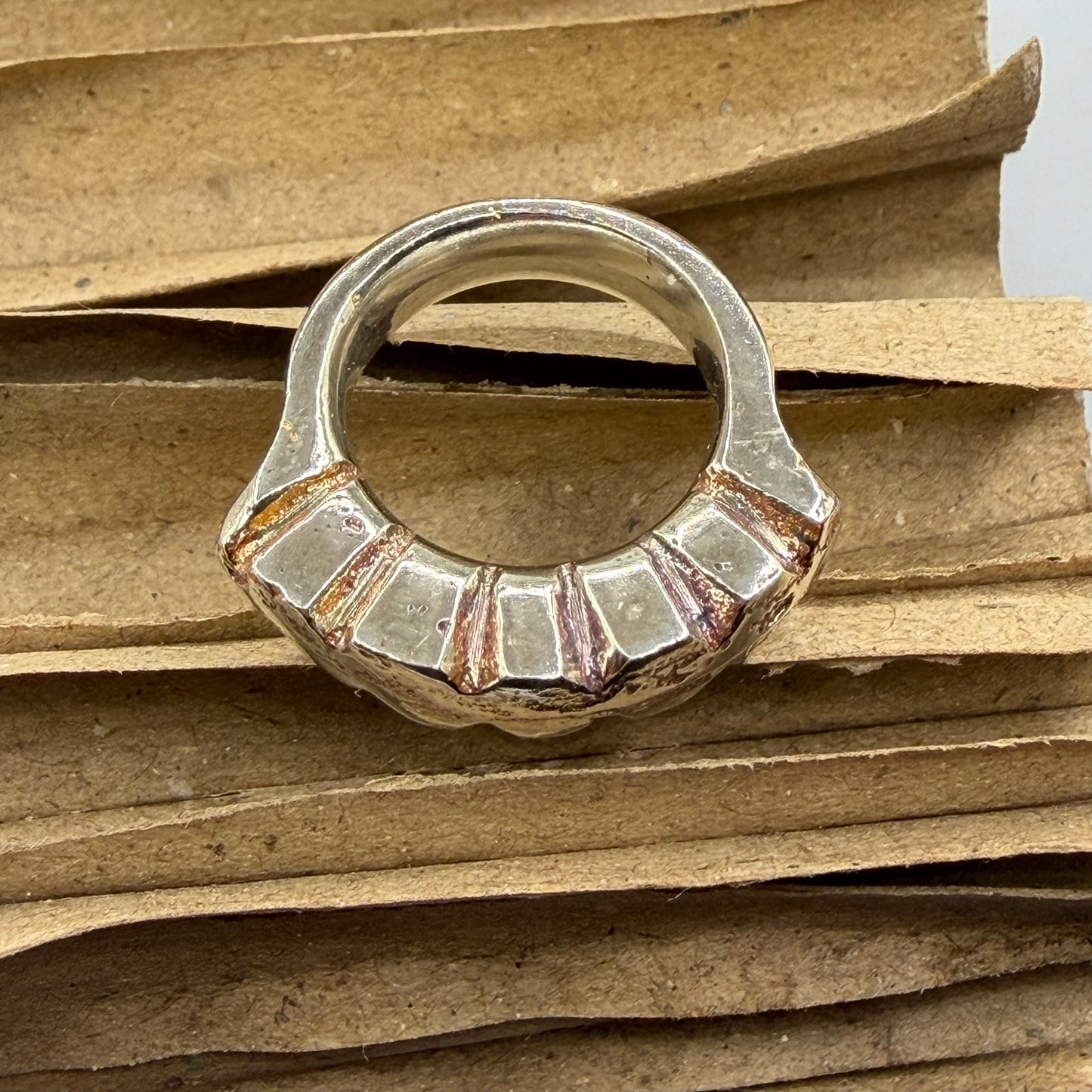 Solid Zig Zag Ring